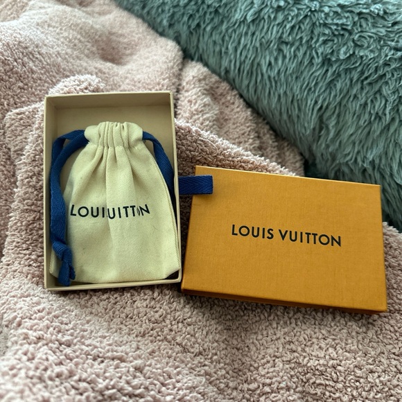 Louis Vuitton Monogram Say My Name ID bracelet - Picture 9 of 13